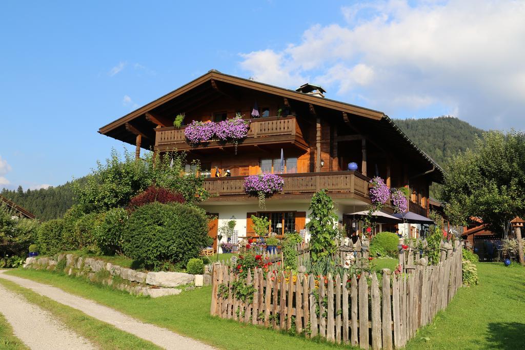 Gaestehaus Schoenfeld Райт-им-Винкль Экстерьер фото